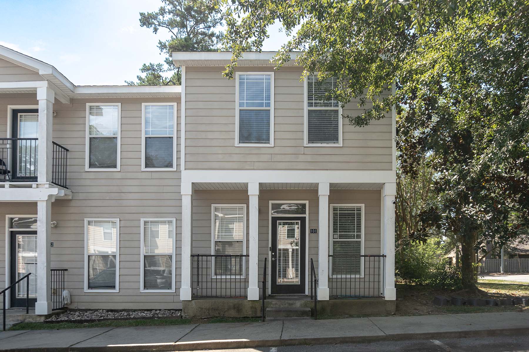 2400 Fred Smith Road - 101
