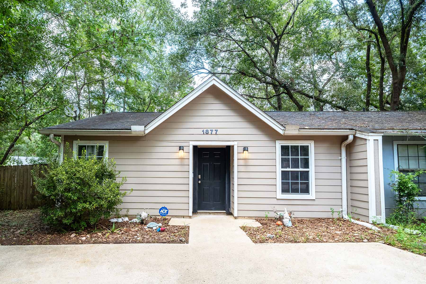 1877 Meriadoc Road - 1