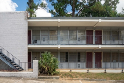 106 W. 7th Avenue Apt 14
