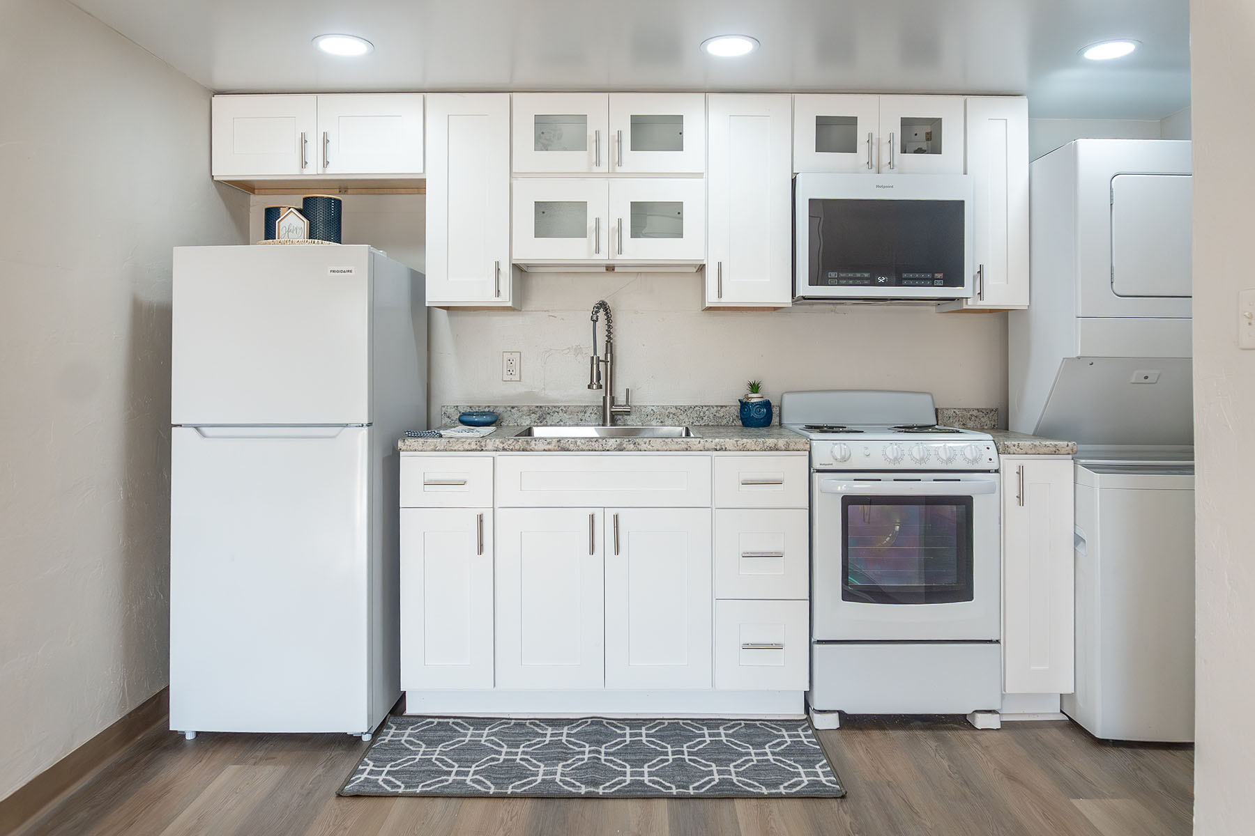 2765 West Tharpe Street - 210